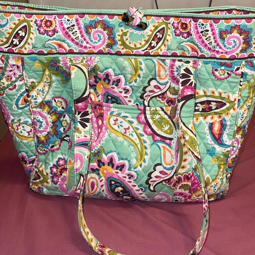 Vera Bradley Tutti Frutti Paisley bag with built in laptop space, pockets